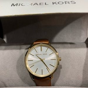 Authentic Michael Kors watched for sale. Purchased brand new. Need new batteries